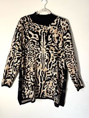 CHICO'S Leopard Print Mock Neck Sweater Tunic side buttons Sz XL